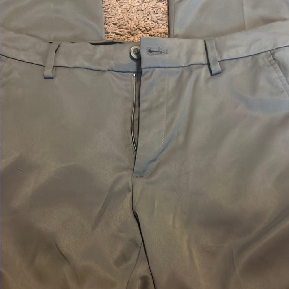 Amazon Essentials Men's Gray Pants